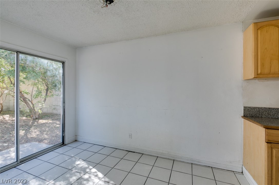 5447 Plainview Avenue