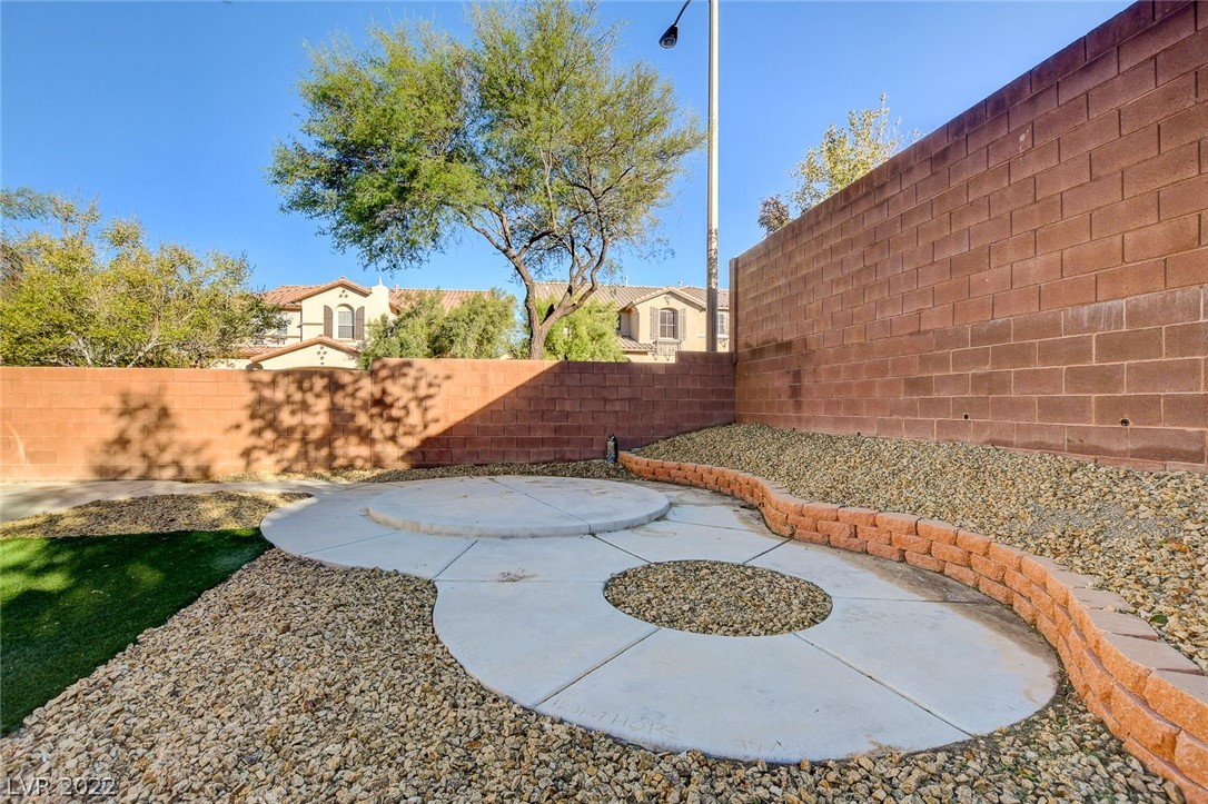 7273 Commanche Agate Court