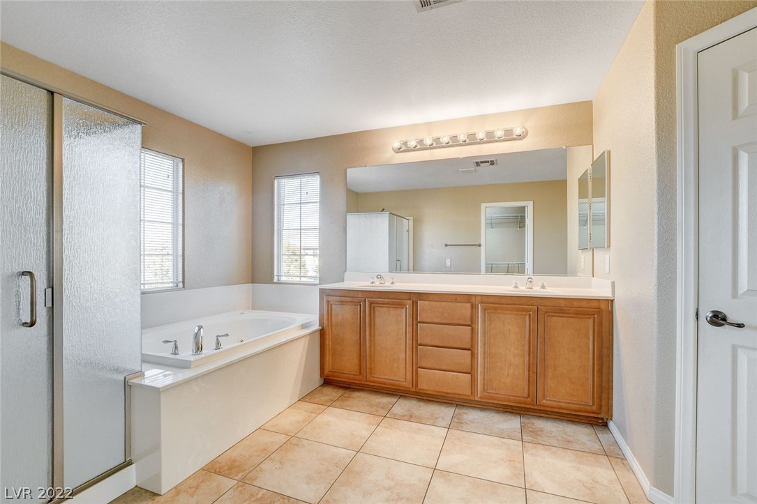 7273 Commanche Agate Court
