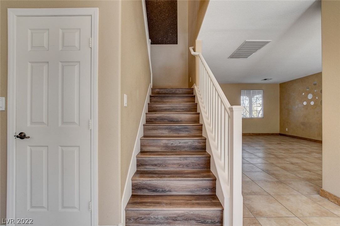 7273 Commanche Agate Court