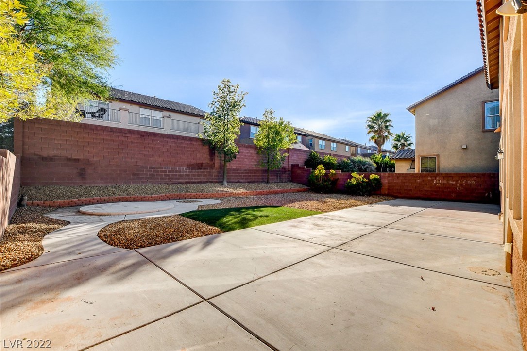 7273 Commanche Agate Court