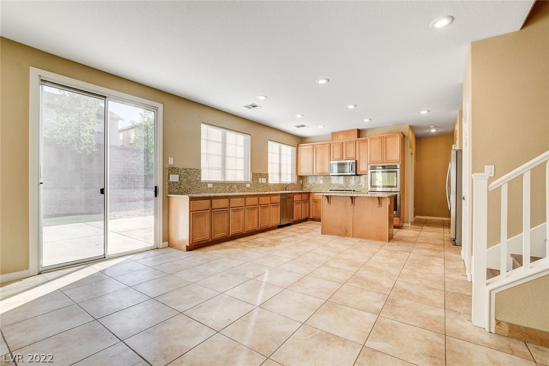 7273 Commanche Agate Court