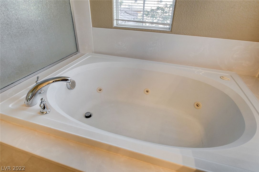 7273 Commanche Agate Court