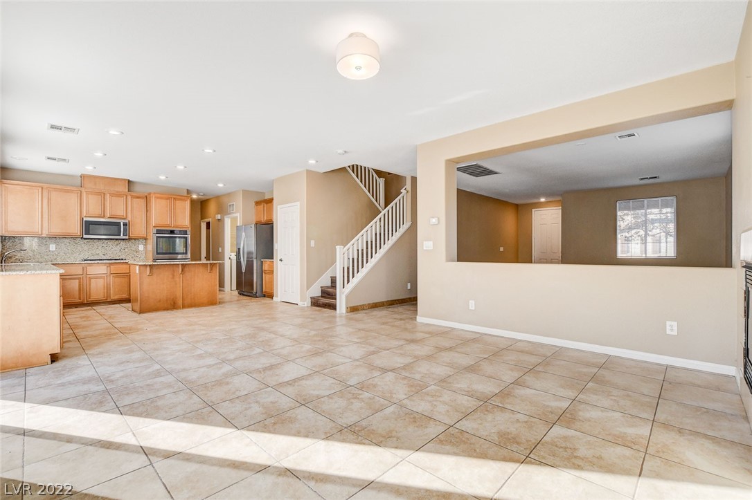 7273 Commanche Agate Court
