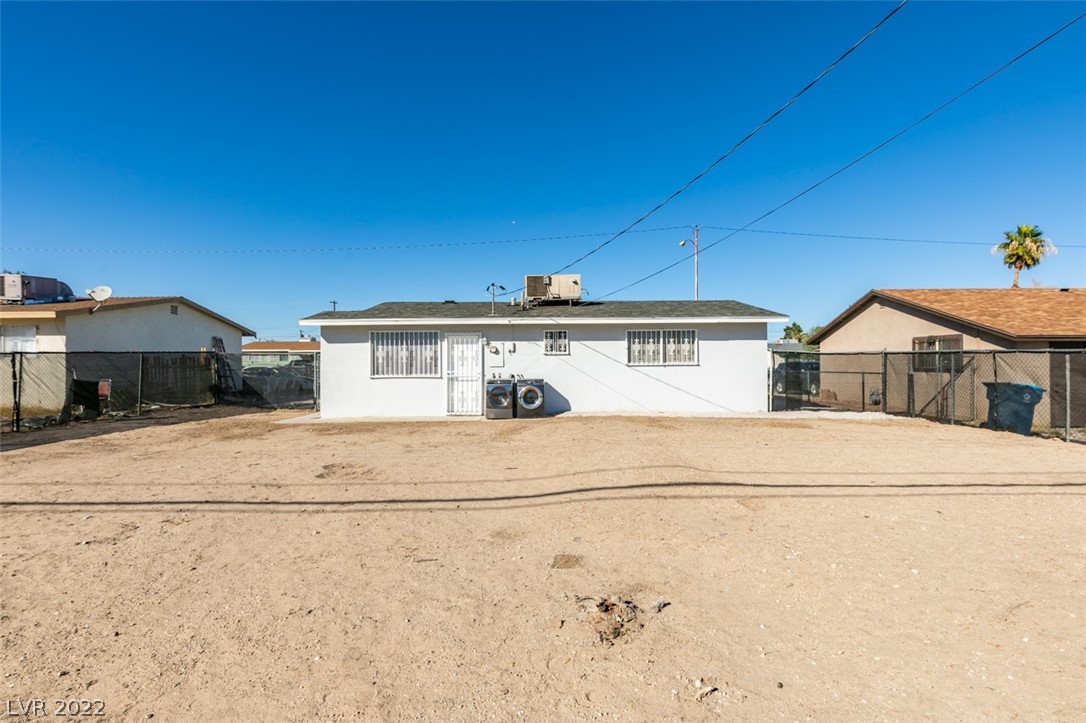 1817 W McDonald Avenue