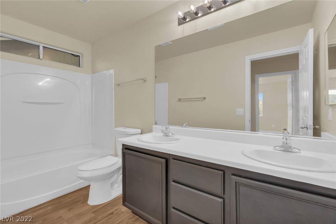 6136 Kinderhook Court