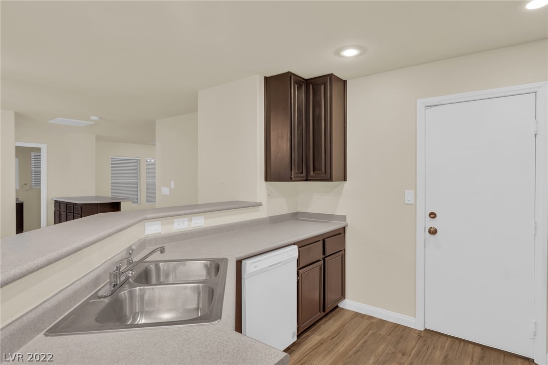 6136 Kinderhook Court