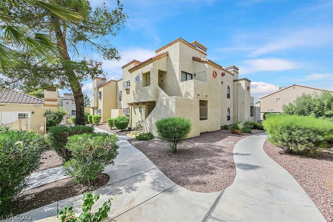 2966 Juniper Hills Boulevard Unit: 203