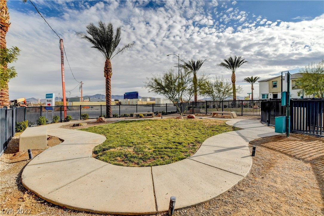 12183 Mojave Gold Road Unit: 4
