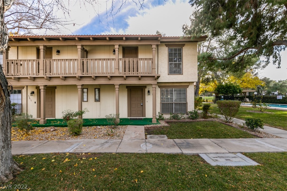 3141 Pinehurst Drive Unit: B