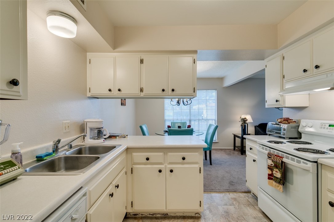 3141 Pinehurst Drive Unit: B