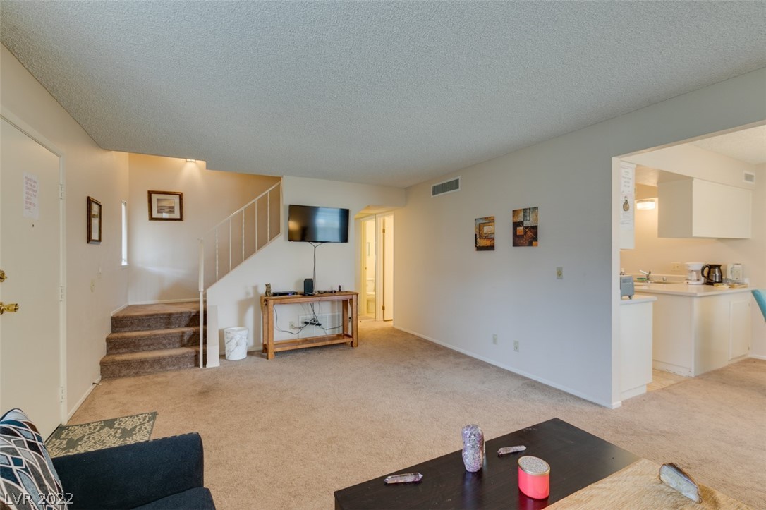 3141 Pinehurst Drive Unit: B