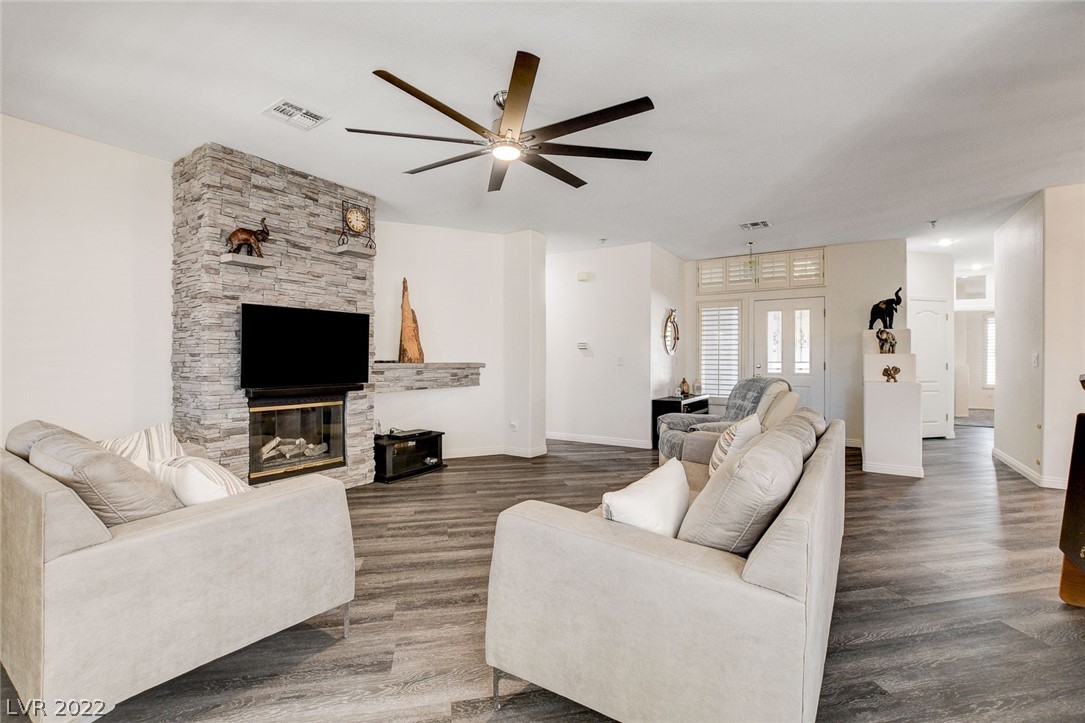 8105 Bandoleer Court