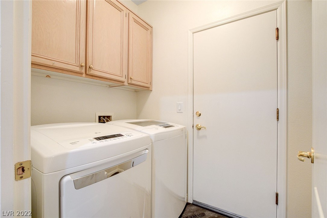 8105 Bandoleer Court