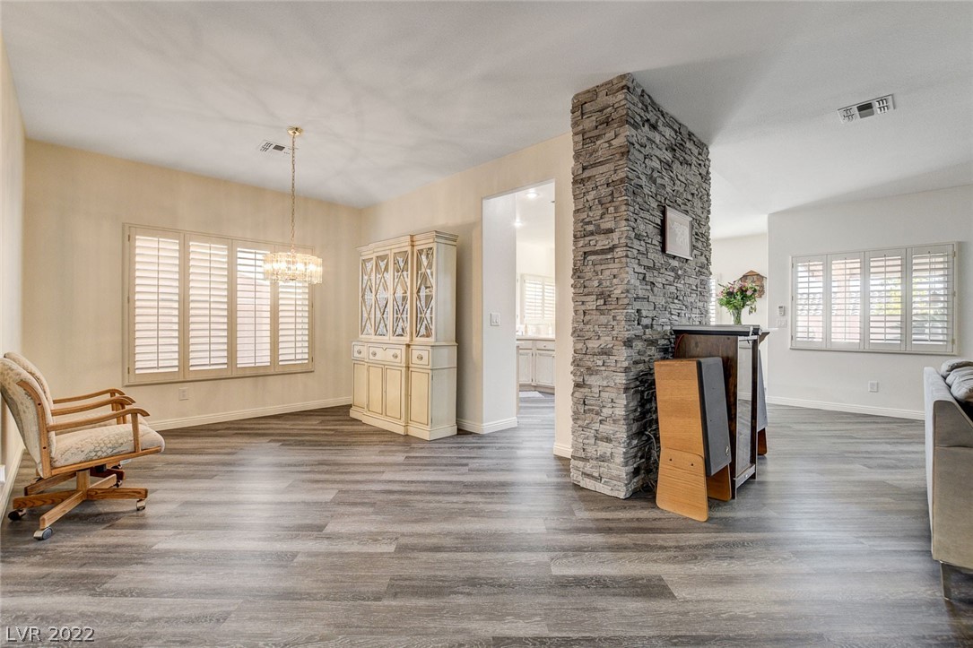 8105 Bandoleer Court