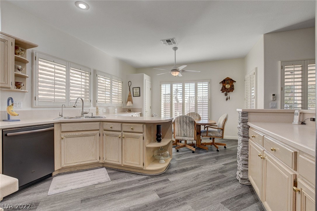 8105 Bandoleer Court