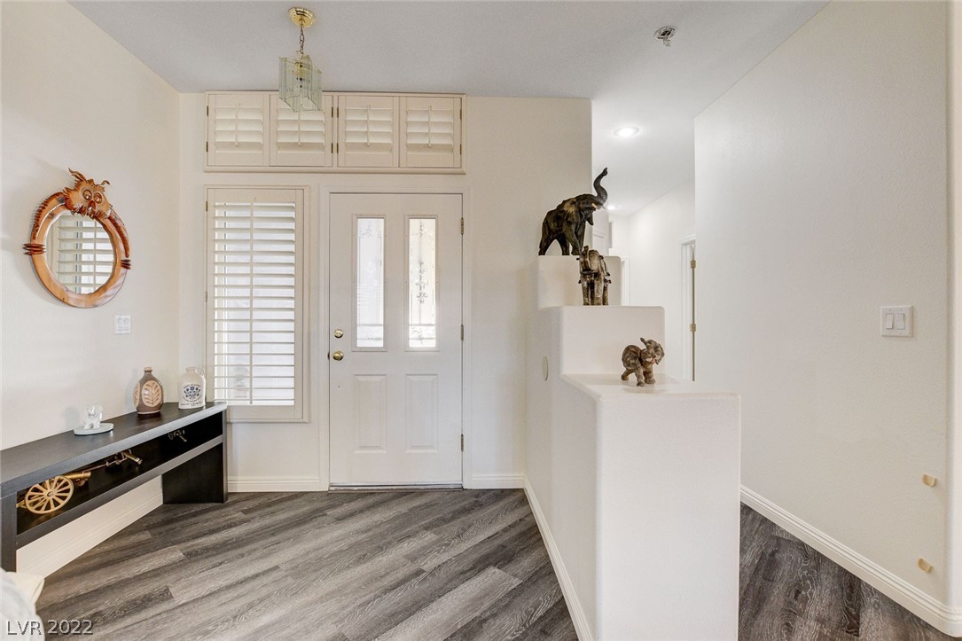 8105 Bandoleer Court