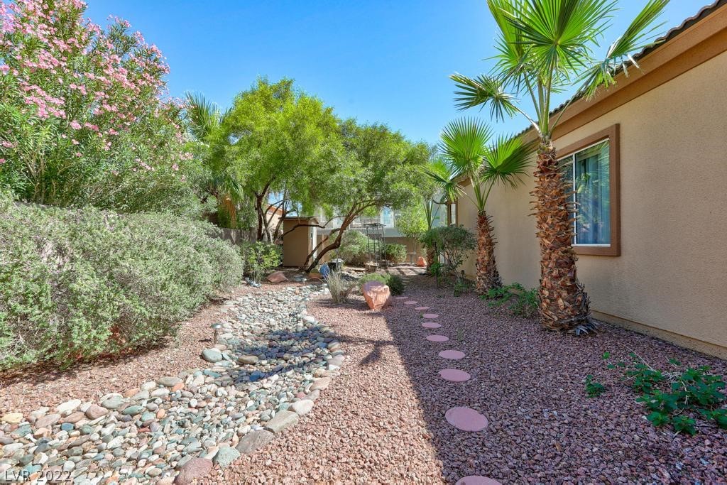 8090 Villa Del Viento Drive