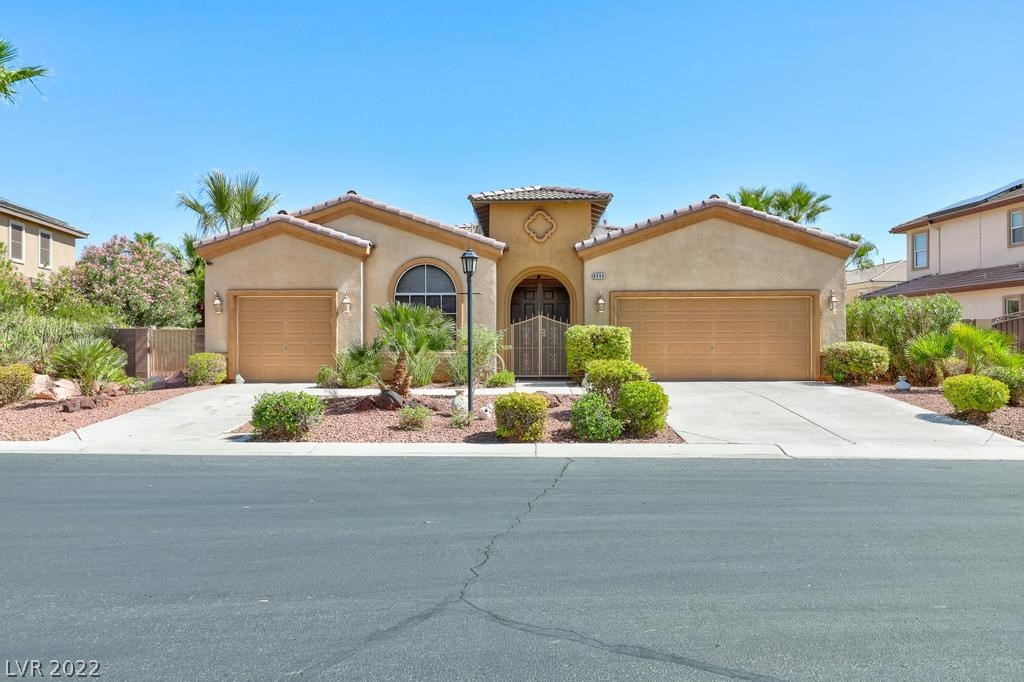 8090 Villa Del Viento Drive