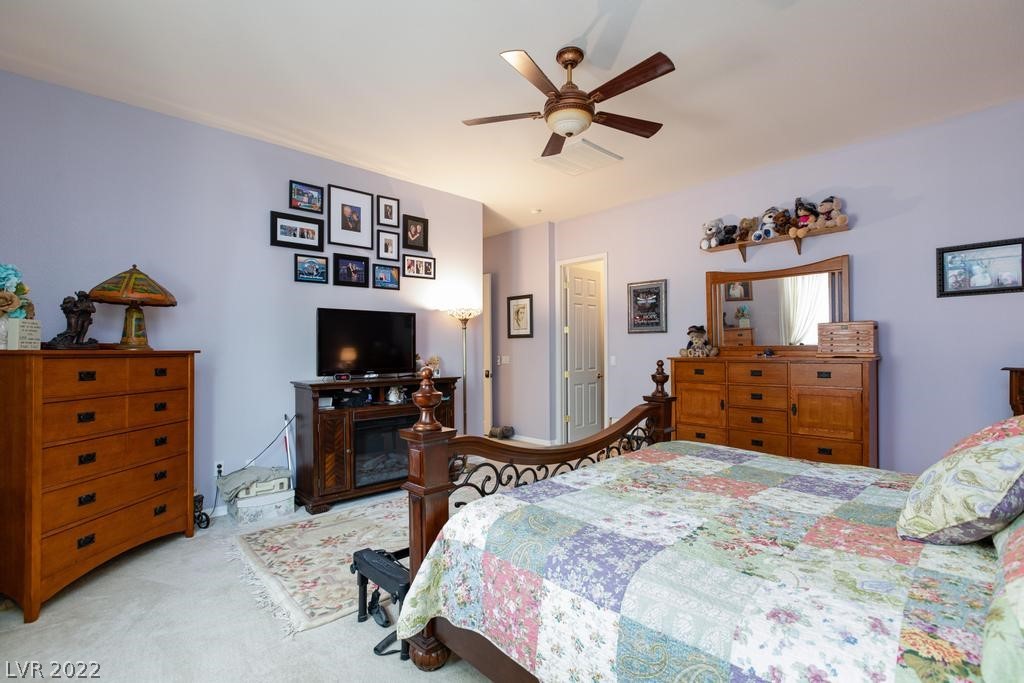 8090 Villa Del Viento Drive