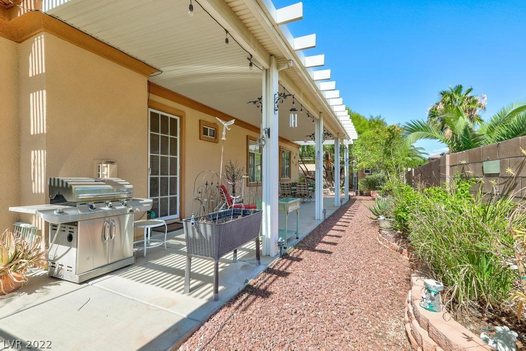 8090 Villa Del Viento Drive