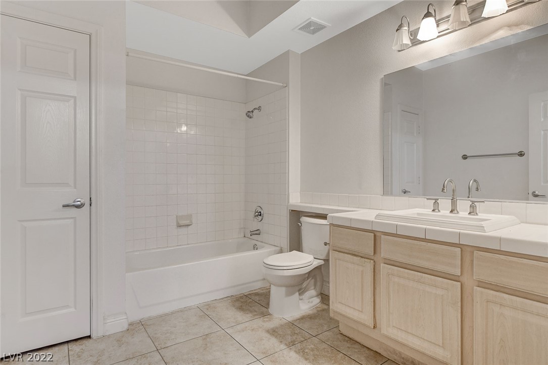 5250 S Rainbow Boulevard Unit: 1025