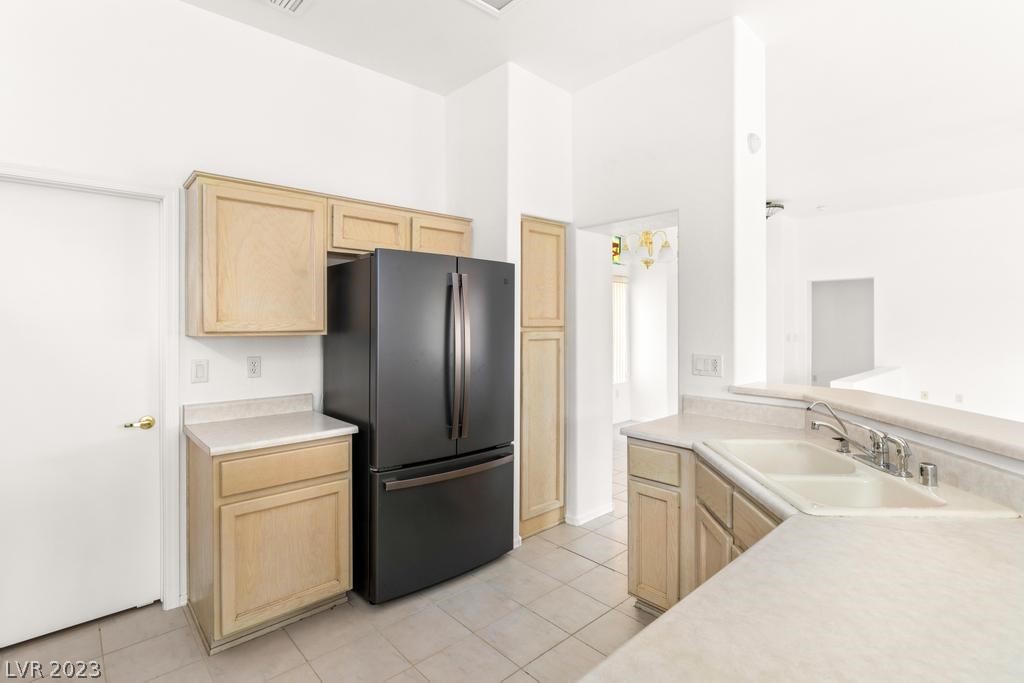 2644 Youngdale Drive