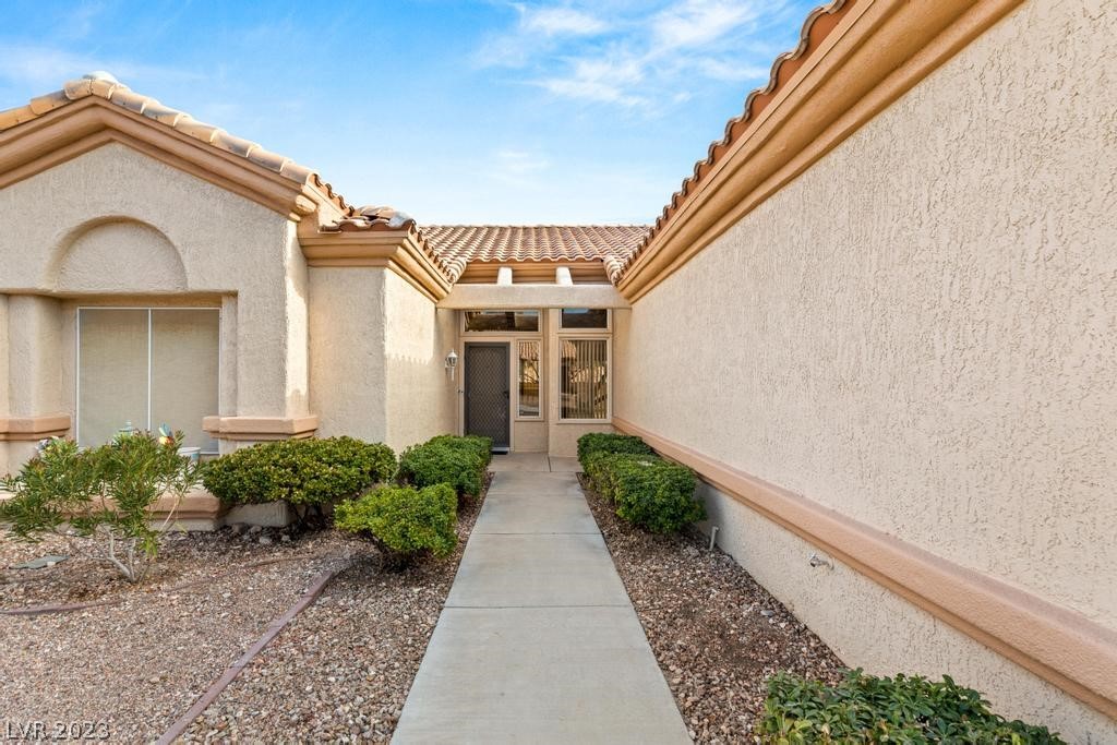 2644 Youngdale Drive