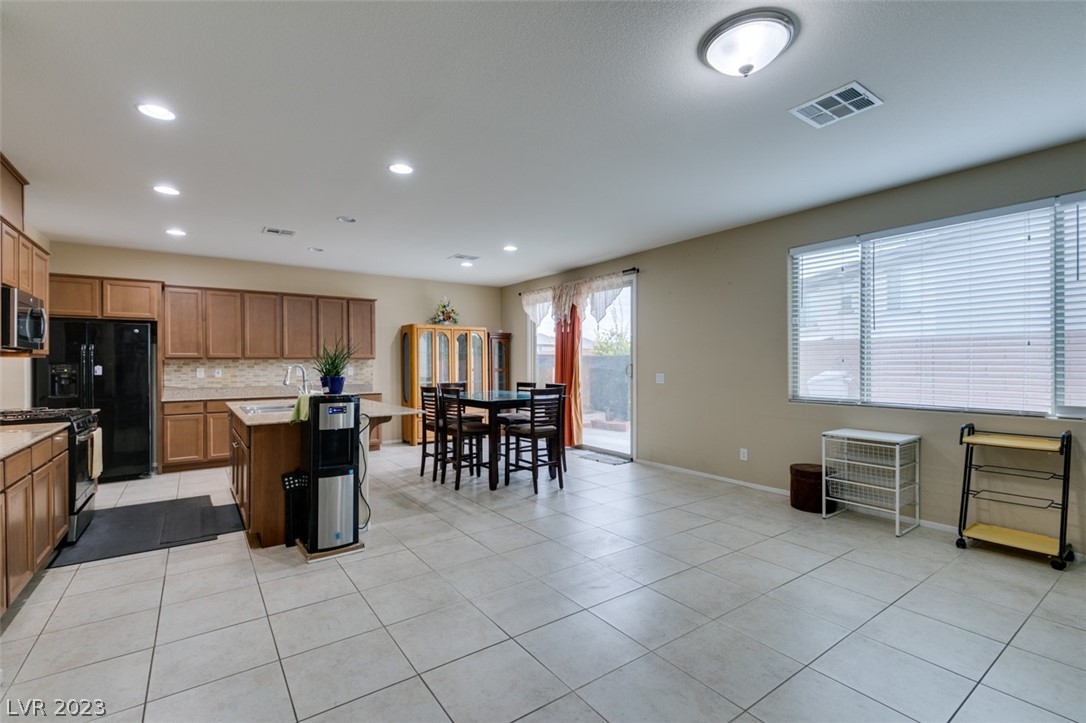 5966 Smith Valley Road