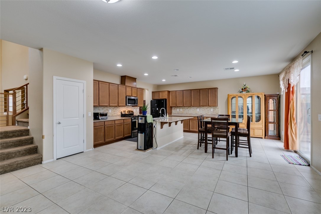 5966 Smith Valley Road