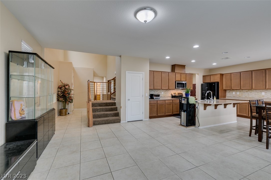 5966 Smith Valley Road