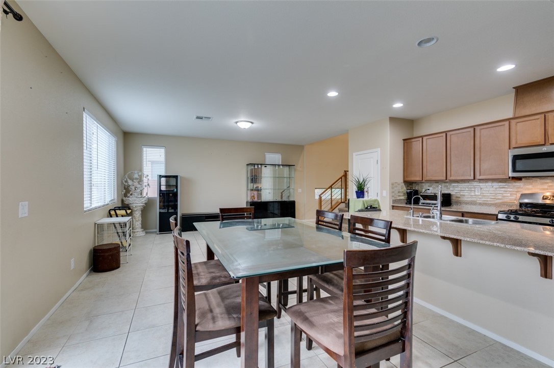 5966 Smith Valley Road