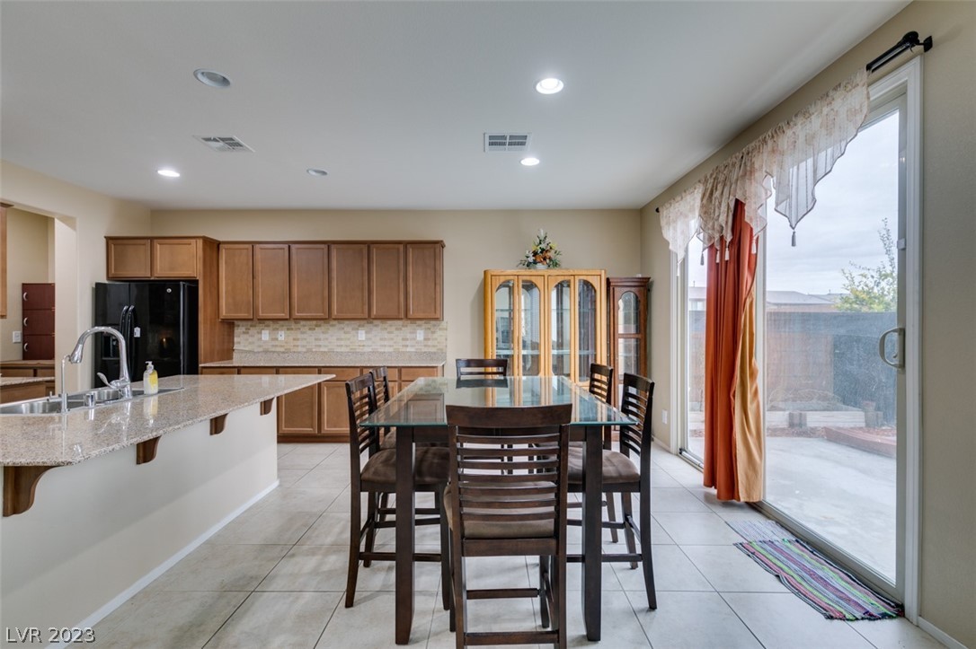 5966 Smith Valley Road