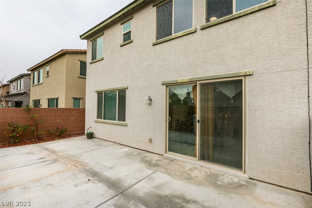 5966 Smith Valley Road