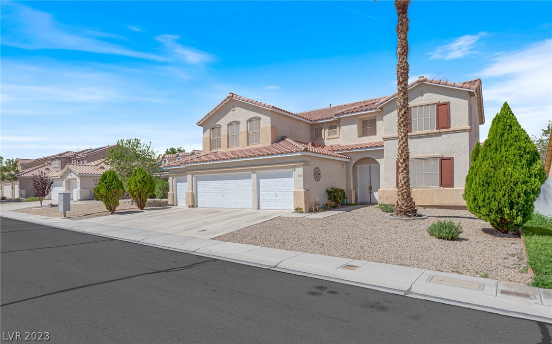826 Stable Glen Drive