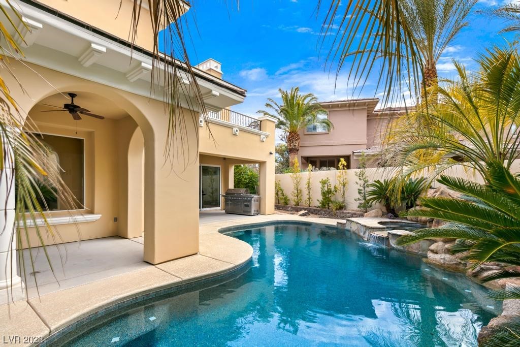 129 S Royal Ascot Drive