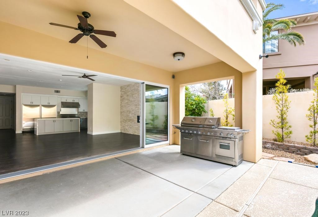 129 S Royal Ascot Drive