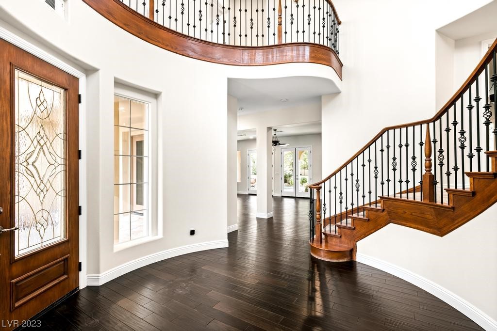 129 S Royal Ascot Drive