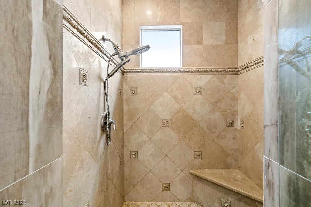 129 S Royal Ascot Drive
