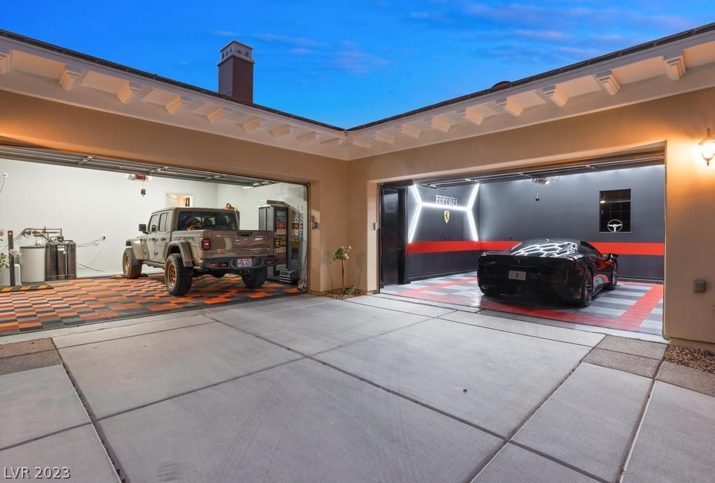 129 S Royal Ascot Drive