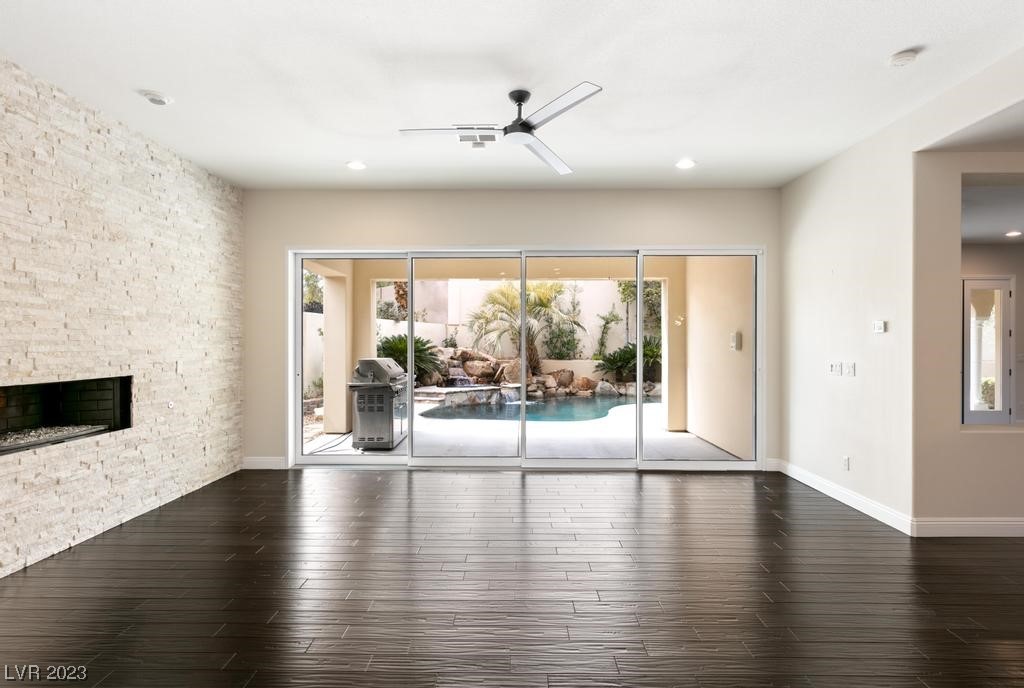 129 S Royal Ascot Drive