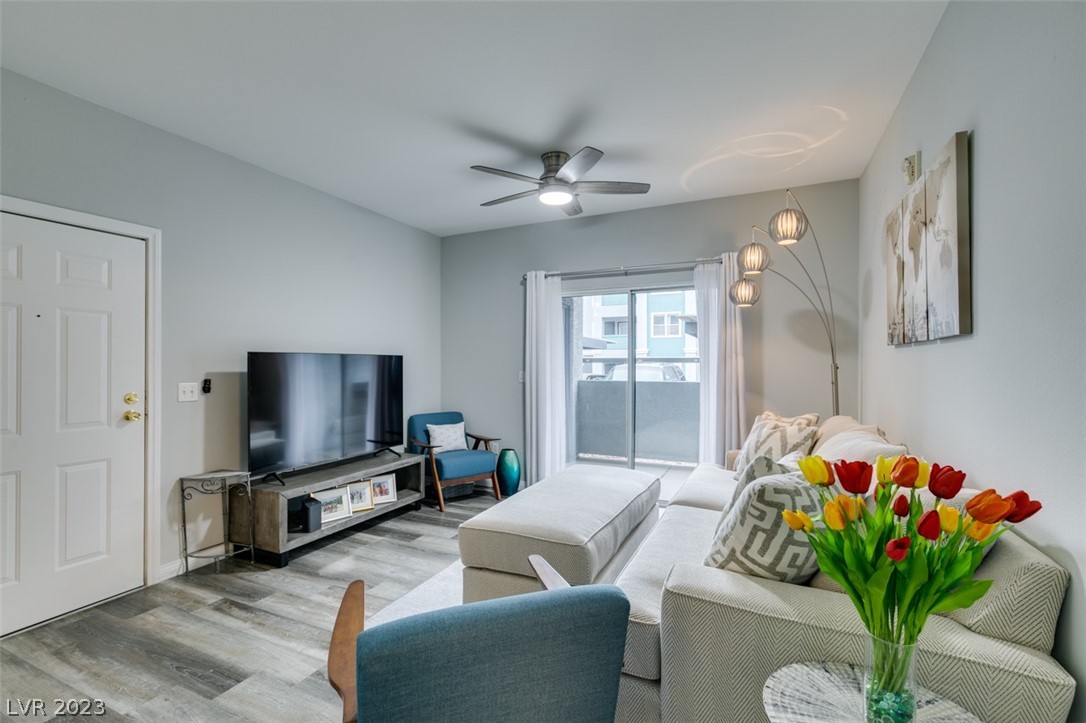 6955 N Durango Drive Unit: 1027