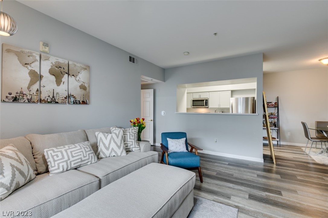 6955 N Durango Drive Unit: 1027