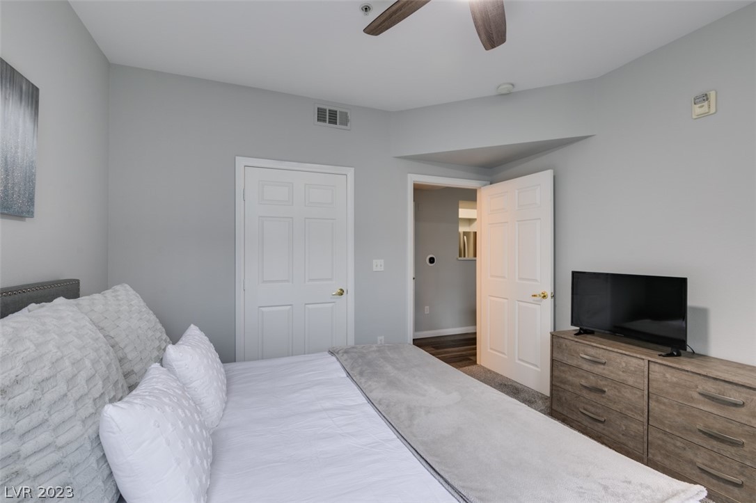 6955 N Durango Drive Unit: 1027