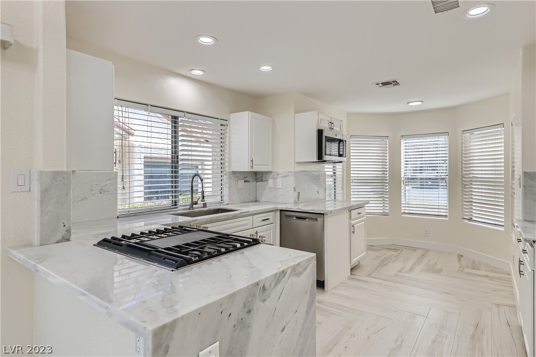 6980 Emerald Springs Lane