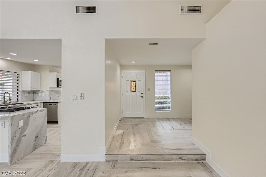 6980 Emerald Springs Lane