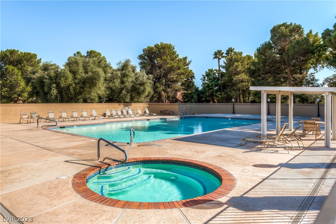6980 Emerald Springs Lane