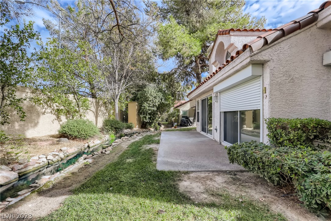 6980 Emerald Springs Lane