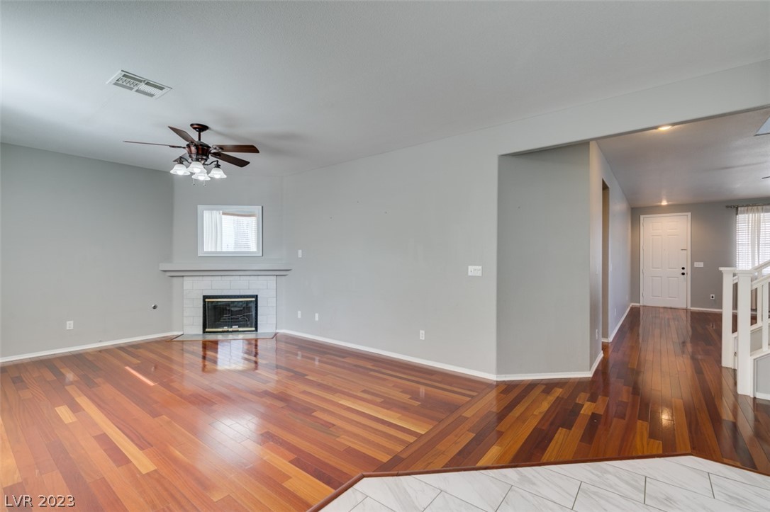 2257 Surrey Meadows Avenue