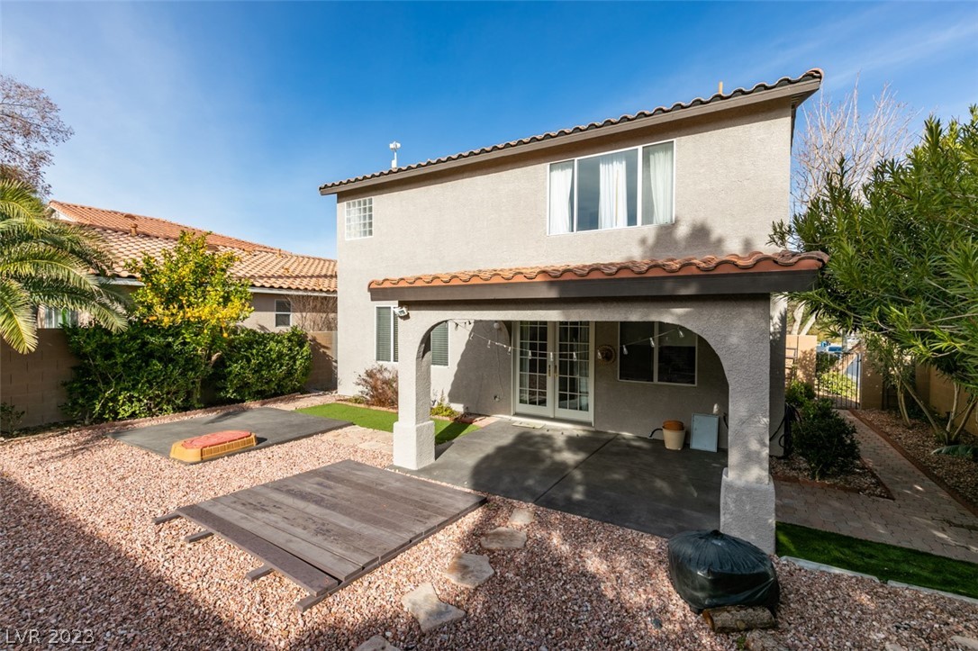 2257 Surrey Meadows Avenue